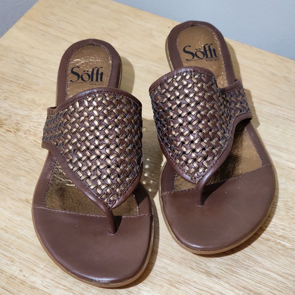 Sofft brown and gold woven sandals, size 7 1/2